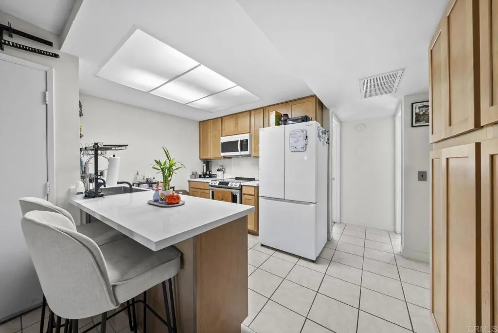 https://cdn.realtyfeed.com/cdn/127/307087040/3441a480800f56f0691ba70ec568a0f9.webp