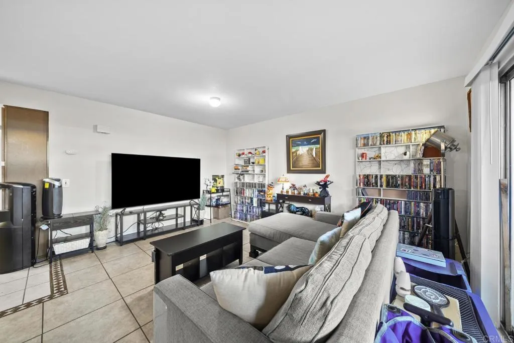 https://cdn.realtyfeed.com/cdn/127/307087040/3ddbb0543e604d2cebcec42c4792f7bb.webp