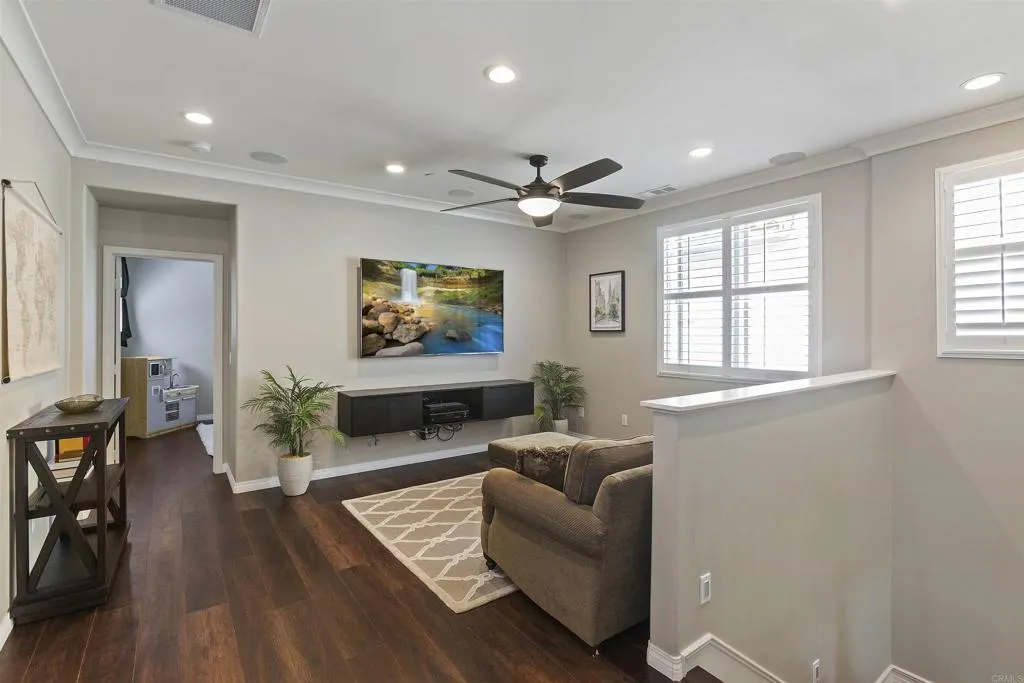 https://cdn.realtyfeed.com/cdn/127/307087045/1c849bbd062f46991fd7819aaefcceee.webp