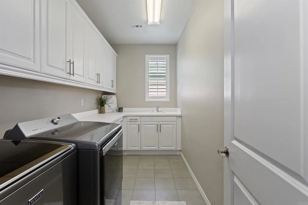 https://cdn.realtyfeed.com/cdn/127/307087045/5dd010f5c54bc727c137b042f73880b2.webp