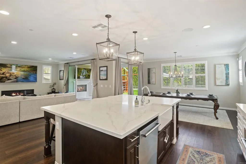 https://cdn.realtyfeed.com/cdn/127/307087045/6326b244cf547a3c0b448b07c0efdfab.webp