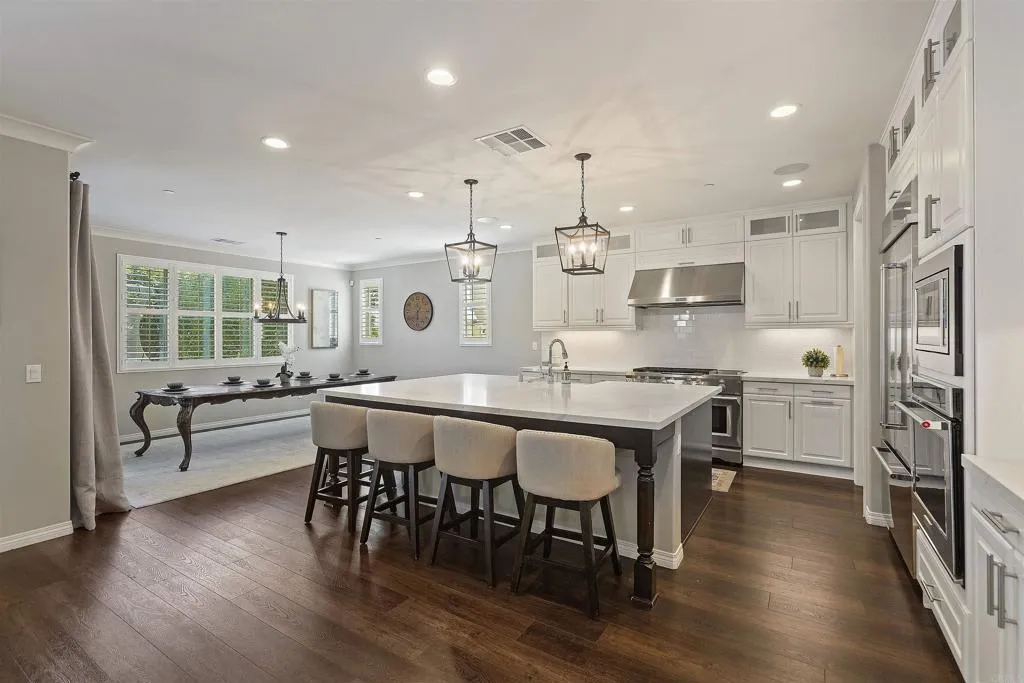 https://cdn.realtyfeed.com/cdn/127/307087045/901d786b93d44ab6a6567ebec9e4254d.webp