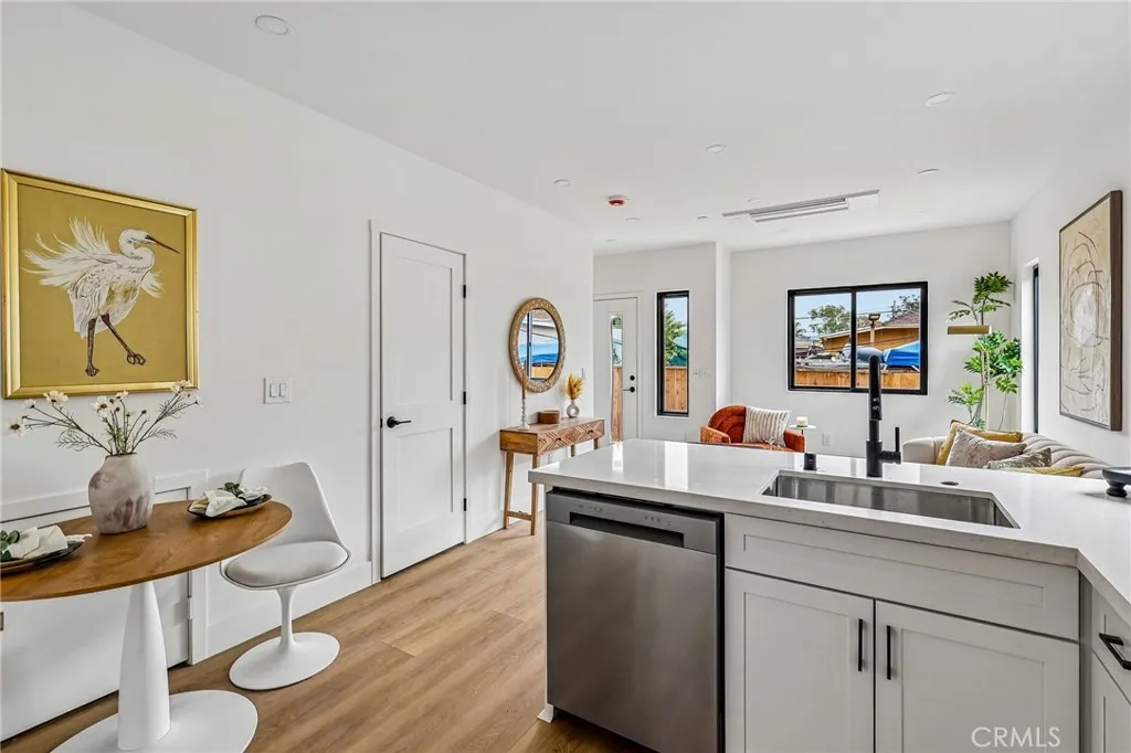 https://cdn.realtyfeed.com/cdn/127/307087055/35962ad3cf229f118c23266ceff68484.webp