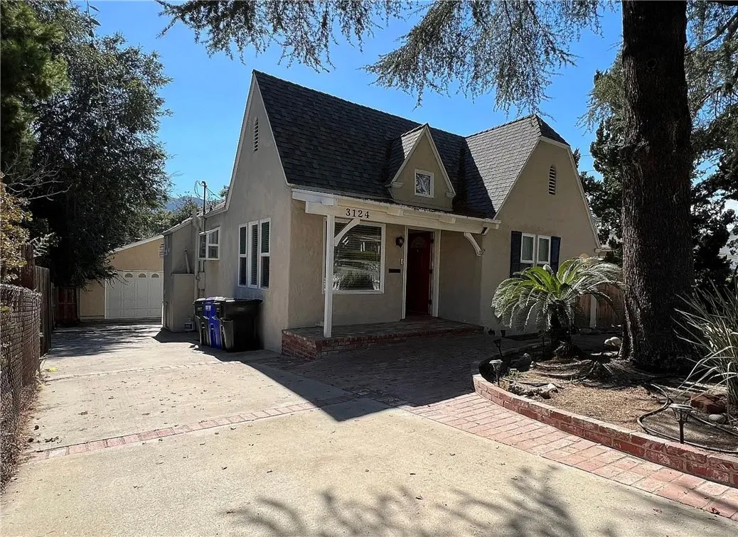 La Crescenta, CA 91214