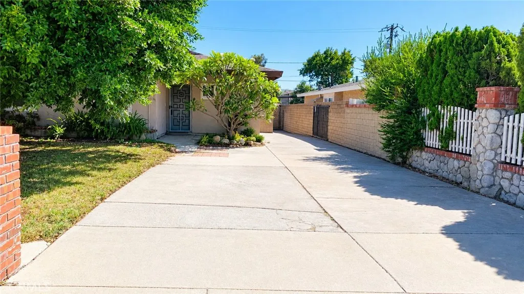 Orange, CA 92869