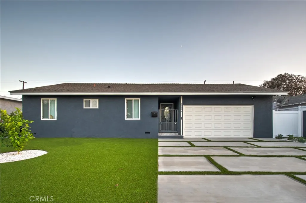 Fullerton, CA 92833