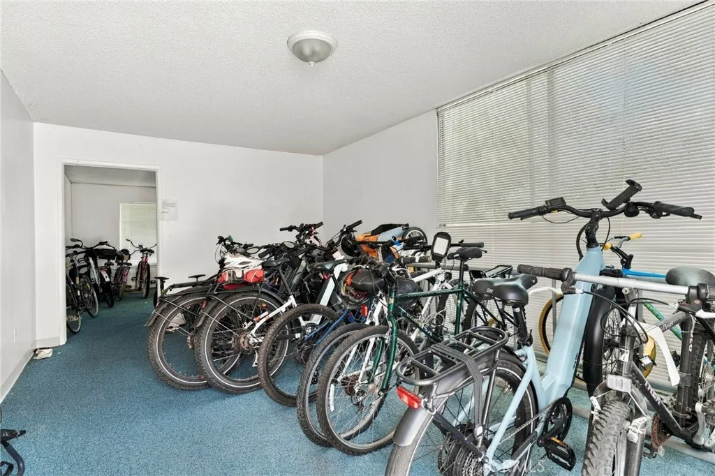https://cdn.realtyfeed.com/cdn/127/307087311/bc2b0d2e4febc8baf2c20c0e44819834.webp