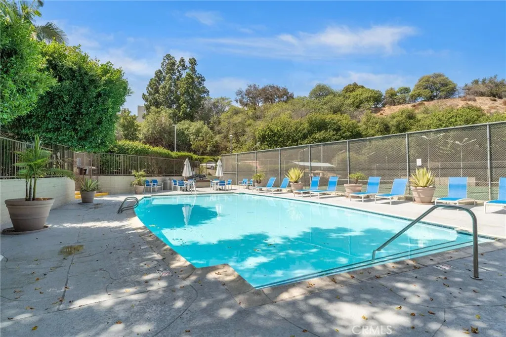 https://cdn.realtyfeed.com/cdn/127/307087311/d68f407f810a68756a23ff0a676833b4.webp