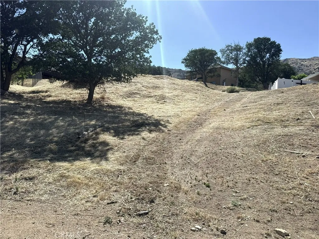 Golden Hills, CA 93561