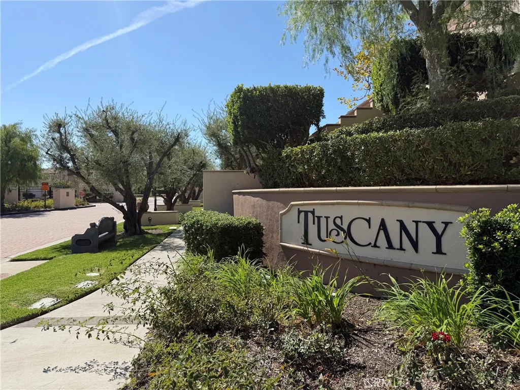 Porter Ranch, CA 91326