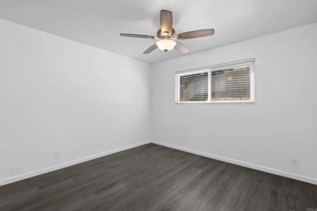 https://cdn.realtyfeed.com/cdn/127/307087471/20eef7eae421c434facfb3fb81695469.webp