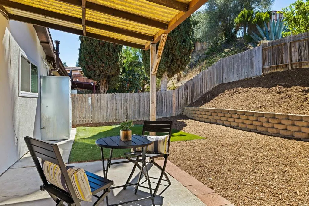https://cdn.realtyfeed.com/cdn/127/307087471/68f0c4909da6eac61569d58932a0dfcd.webp