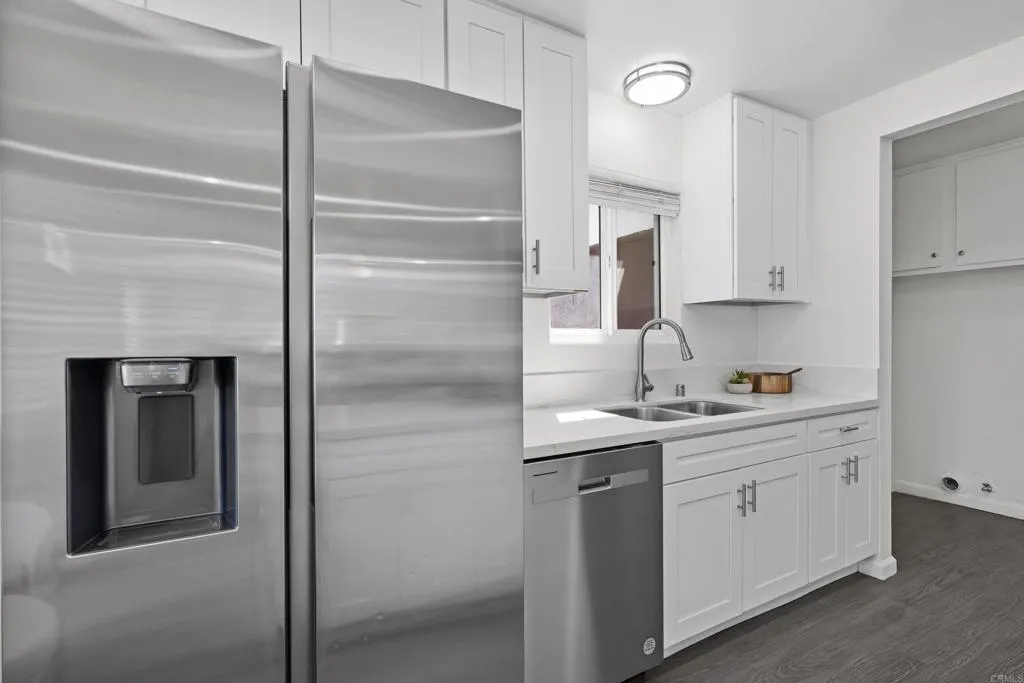https://cdn.realtyfeed.com/cdn/127/307087471/8ef5589254123dc243e31028f5272aac.webp