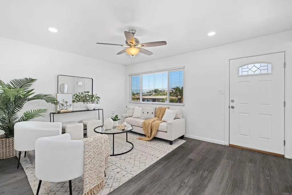 https://cdn.realtyfeed.com/cdn/127/307087471/eedb20eaf0a80020bde81283ec85d126.webp
