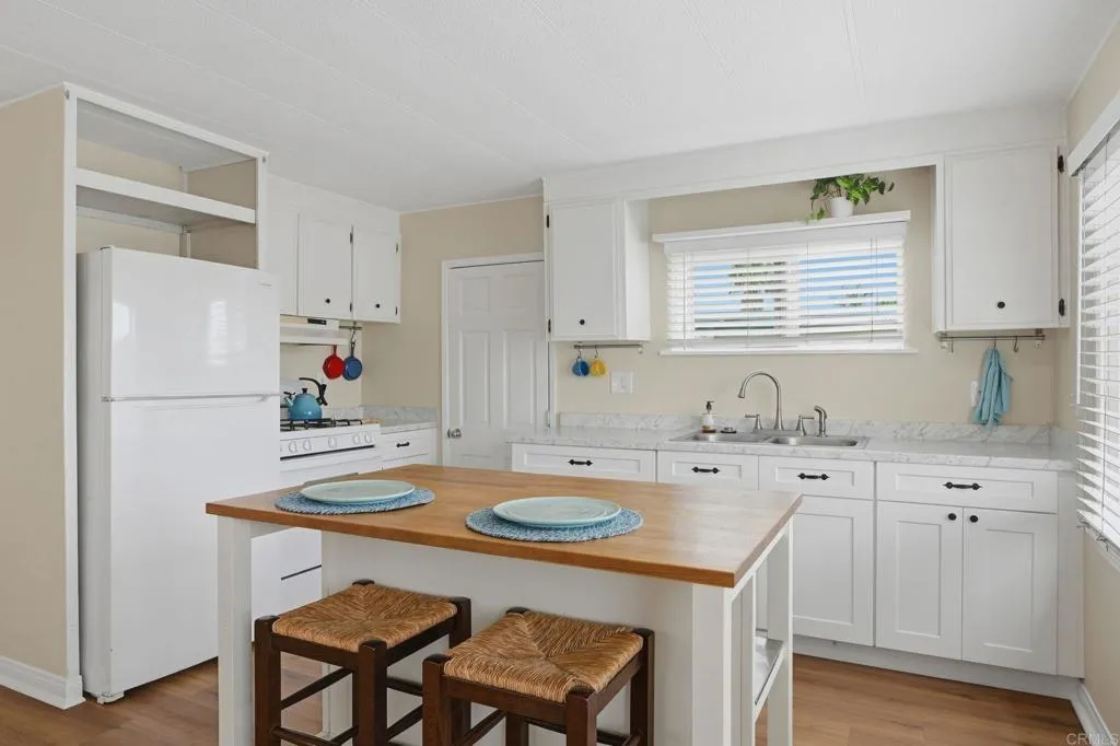 https://cdn.realtyfeed.com/cdn/127/307087495/c34075f8195cba6ff762ac6ea4e6068b.webp