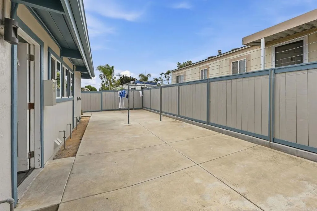 https://cdn.realtyfeed.com/cdn/127/307087495/f410dc50f64d81d2ba44279ad2c4636b.webp