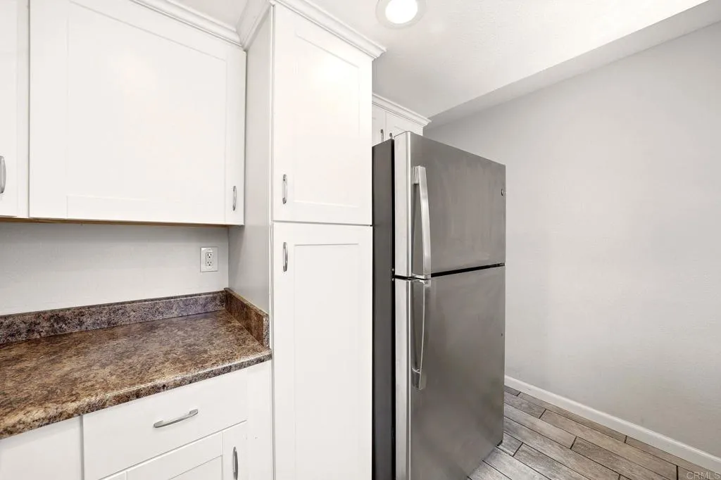 https://cdn.realtyfeed.com/cdn/127/307087503/b99c0a8c494fdc566376f7675eca81da.webp