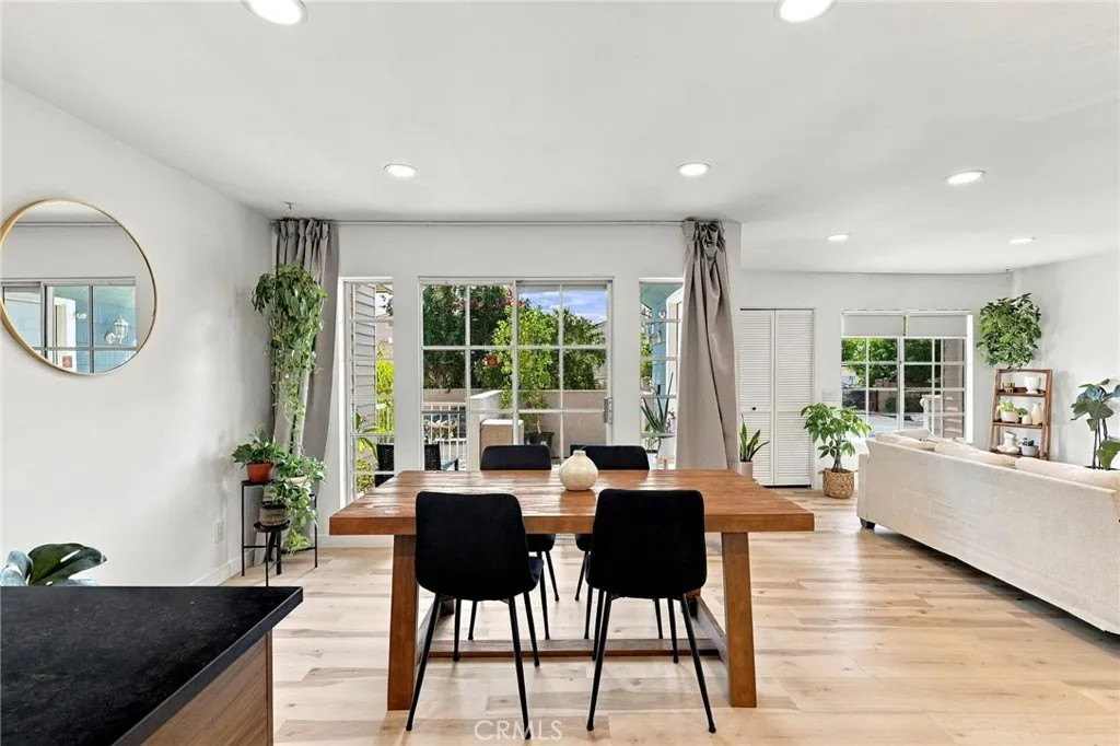 Winnetka, CA 91306