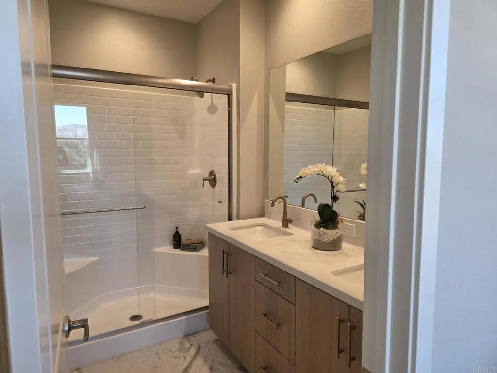 https://cdn.realtyfeed.com/cdn/127/307087566/4bf6b82a19c9cfabf3f48a6b4191775b.webp