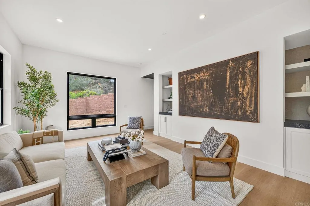 https://cdn.realtyfeed.com/cdn/127/307087583/90e8cc44de7a75bff7435bd9d34ef5a8.webp