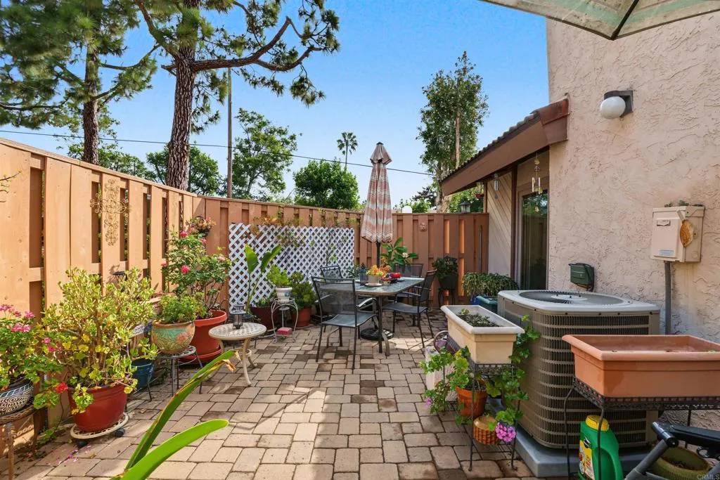 https://cdn.realtyfeed.com/cdn/127/307087585/14ca398fd09e48358dc97443025e187f.webp