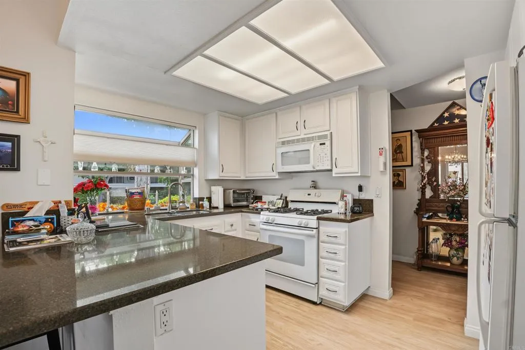 https://cdn.realtyfeed.com/cdn/127/307087585/4e32024d4f424898d354185fb420a1d6.webp