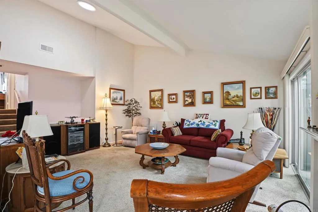 https://cdn.realtyfeed.com/cdn/127/307087585/cb32418ef149dae6d0939ae5f2e612dc.webp