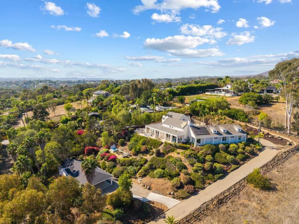 https://cdn.realtyfeed.com/cdn/127/307087616/8e4fecec8ff47d9d528dcd31c6411dd8.webp
