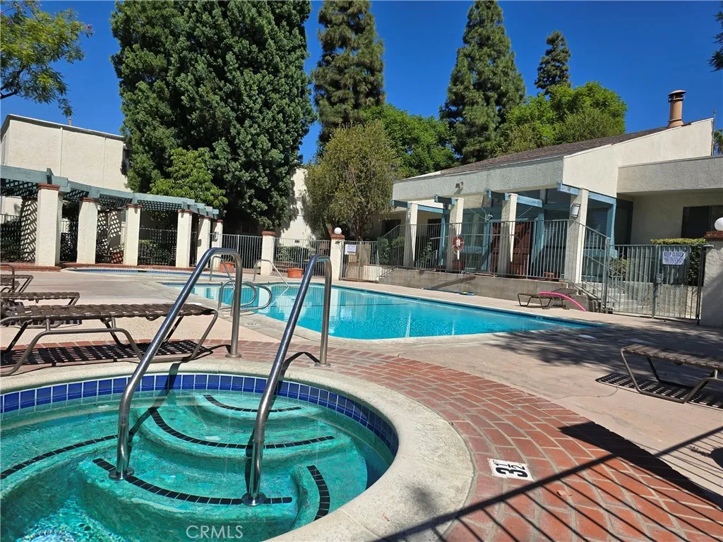 Tarzana, CA 91356