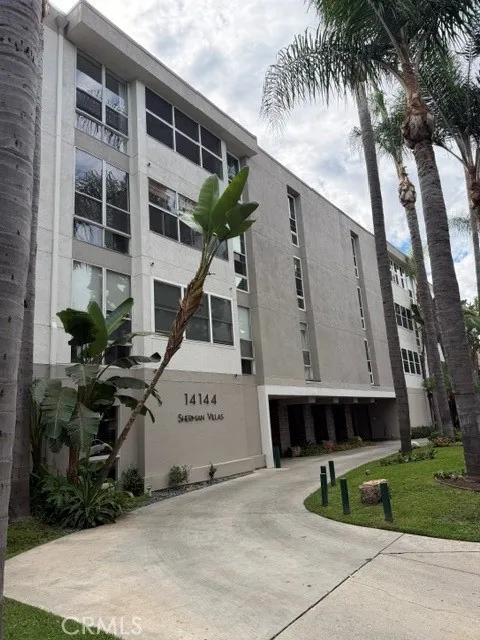 Sherman Oaks, CA 91423