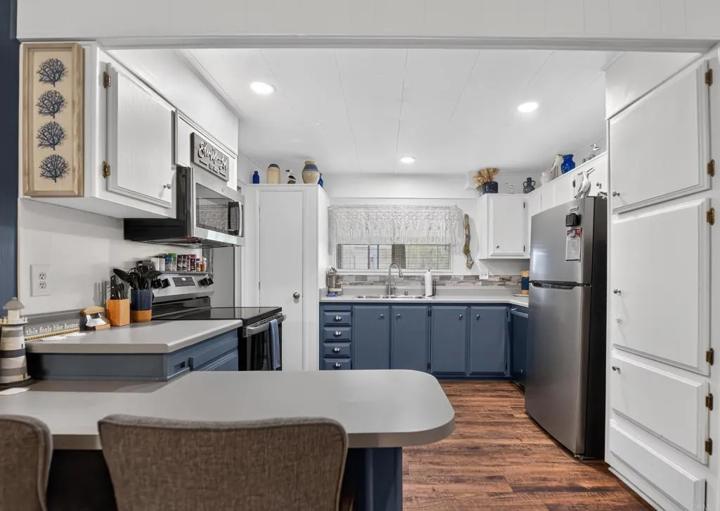 https://cdn.realtyfeed.com/cdn/127/307087826/f47d7be802592322e7a1dbf078f1ab35.webp