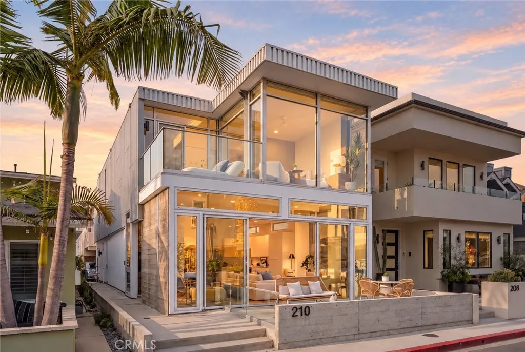 Newport Beach, CA 92663