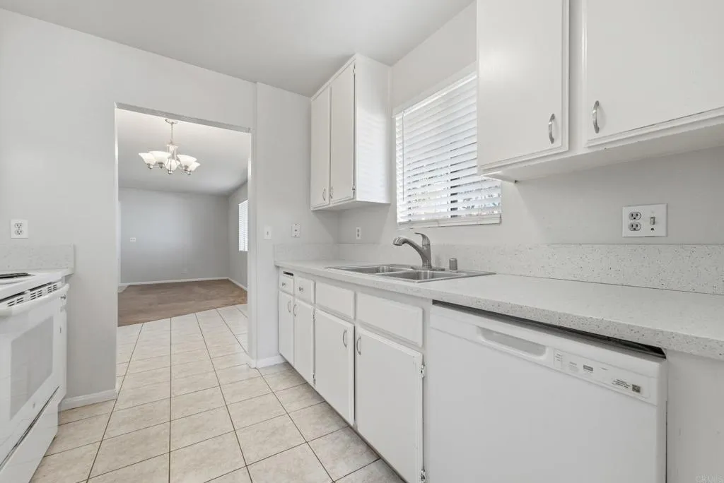 https://cdn.realtyfeed.com/cdn/127/307087889/9b251c9b8c8e6e116b6a64cf4ceadd9d.webp