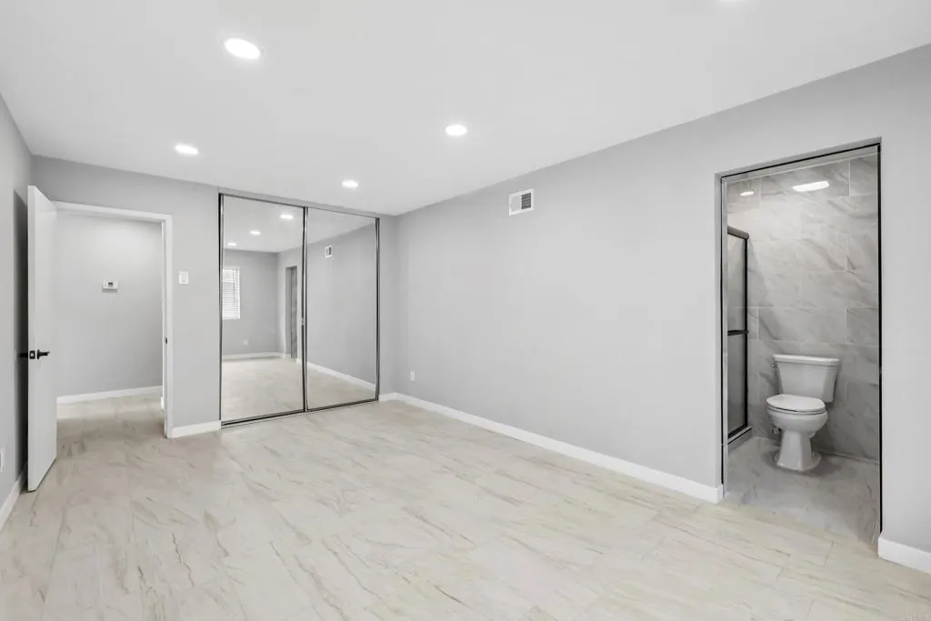 https://cdn.realtyfeed.com/cdn/127/307087930/34ee7bff98d24244a9845bd14de12509.webp