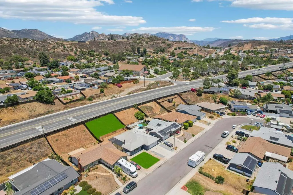 https://cdn.realtyfeed.com/cdn/127/307087930/3c410715d35c4e351a92ce0af347bc93.webp