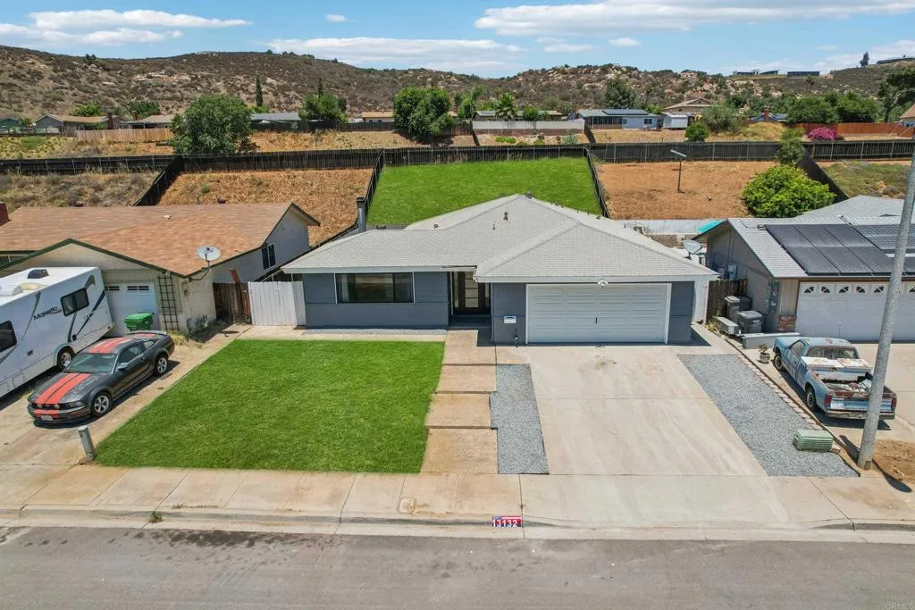 https://cdn.realtyfeed.com/cdn/127/307087930/659715f43d8e118c5b28ad61a4fad123.webp