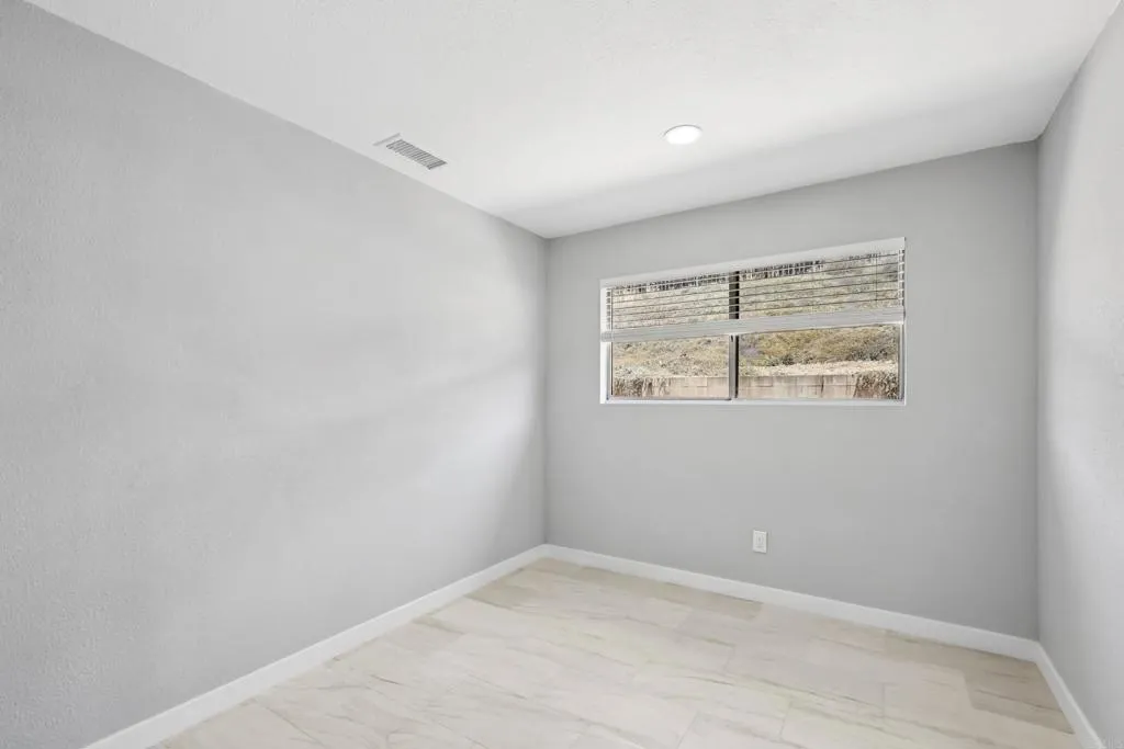 https://cdn.realtyfeed.com/cdn/127/307087930/e24e4ce598a7d1cc64445731a9d6d4ef.webp