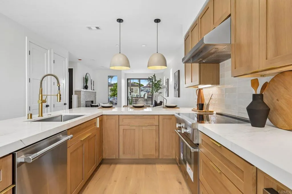 https://cdn.realtyfeed.com/cdn/127/307087942/4773f47bb33d42e6923032fa30f81ab4.webp