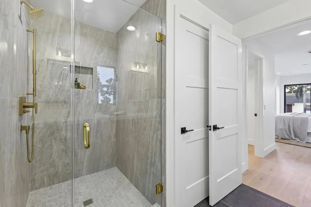 https://cdn.realtyfeed.com/cdn/127/307087942/55bc5083a34c8b4838f0e6c4beb0e389.webp