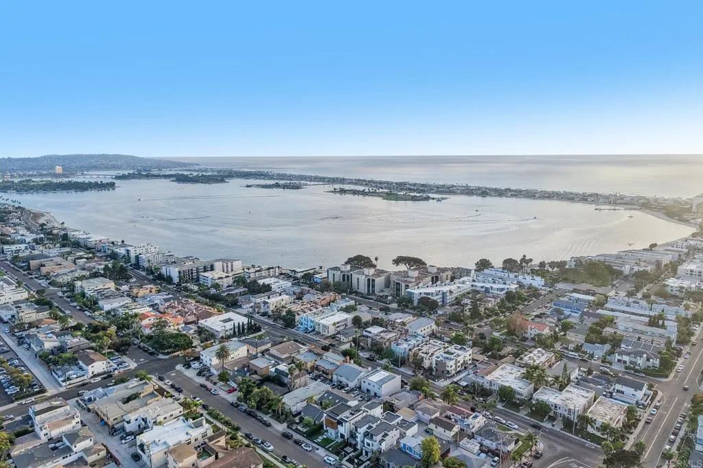 https://cdn.realtyfeed.com/cdn/127/307087942/8645d50c23fb297c7fe5bfdf9f687b1d.webp
