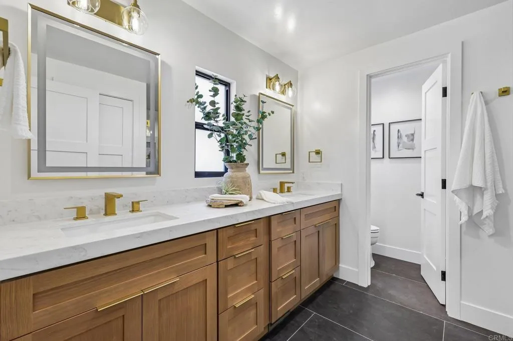 https://cdn.realtyfeed.com/cdn/127/307087942/98f5e8502e75a0b52c2eb304132fd816.webp