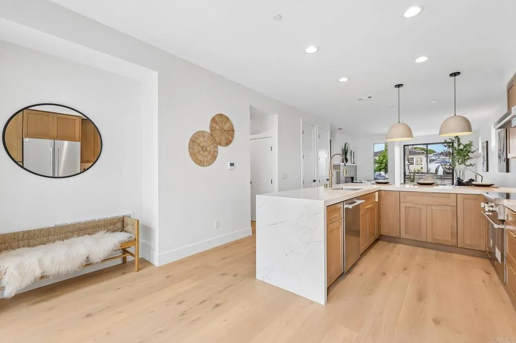 https://cdn.realtyfeed.com/cdn/127/307087942/b047a2ebe99b85c87fd61b2077ab911d.webp