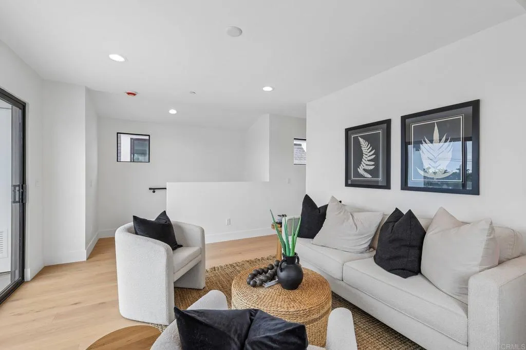 https://cdn.realtyfeed.com/cdn/127/307087942/e55f308a1950585615c1966f13307843.webp
