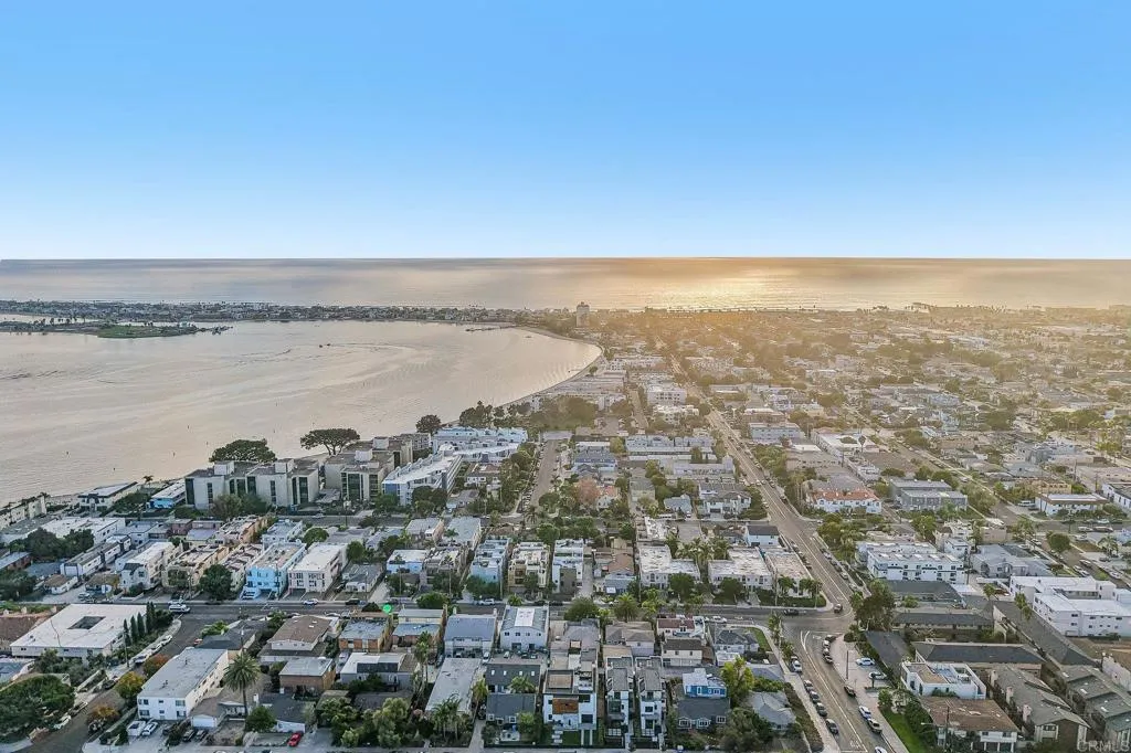 https://cdn.realtyfeed.com/cdn/127/307087942/f2eeee9975601414084a535cad9c0123.webp