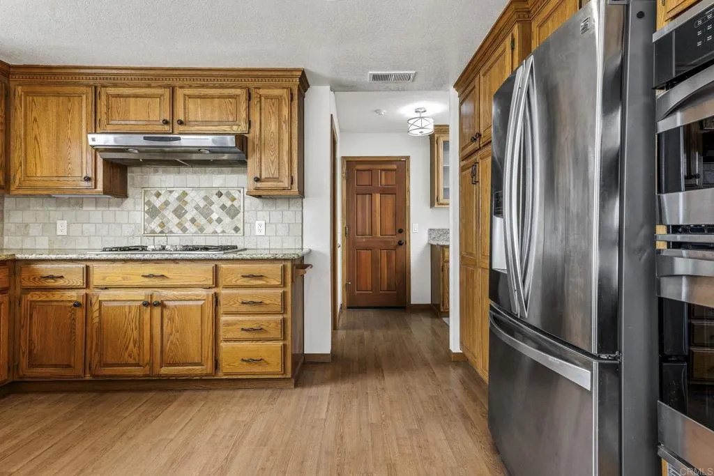 https://cdn.realtyfeed.com/cdn/127/307087944/05fb21949bd895bb242f0dc299af8864.webp