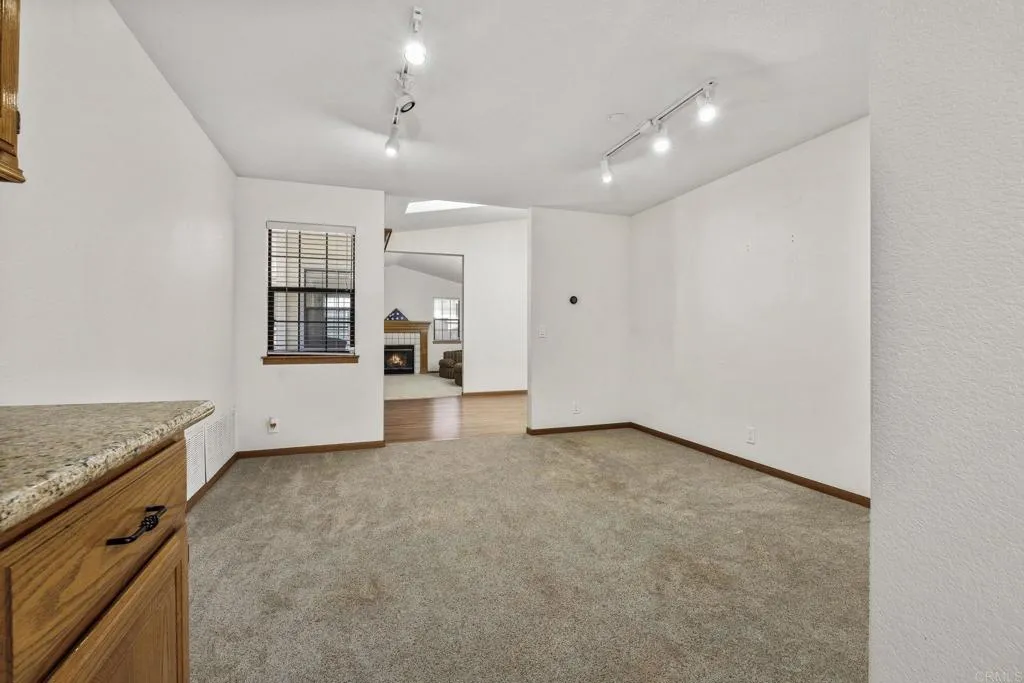 https://cdn.realtyfeed.com/cdn/127/307087944/632a193f586cd8e73cdb14715e2c0f76.webp