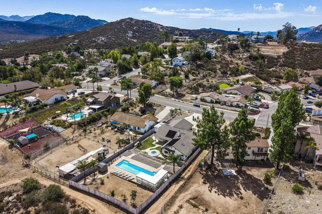 https://cdn.realtyfeed.com/cdn/127/307087944/6ea44cacfb116a42d58643c34920513b.webp