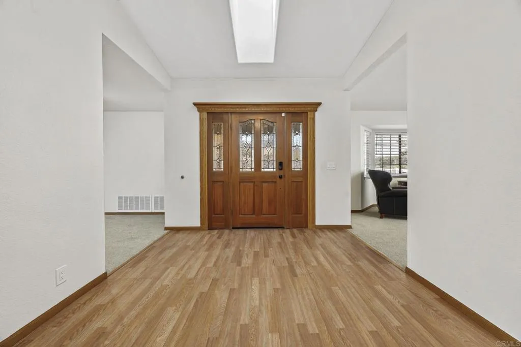 https://cdn.realtyfeed.com/cdn/127/307087944/93303c78dca7dd0e299ab32987ef16a3.webp