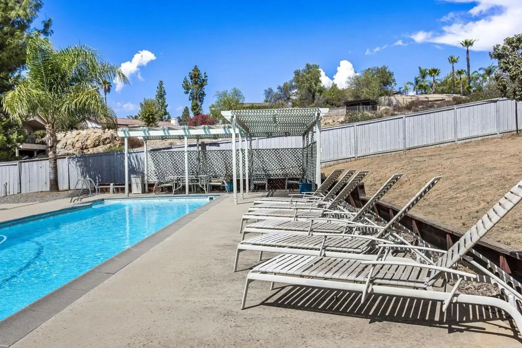https://cdn.realtyfeed.com/cdn/127/307087944/b77e6e5a6d3b40d805681d05b032eed5.webp