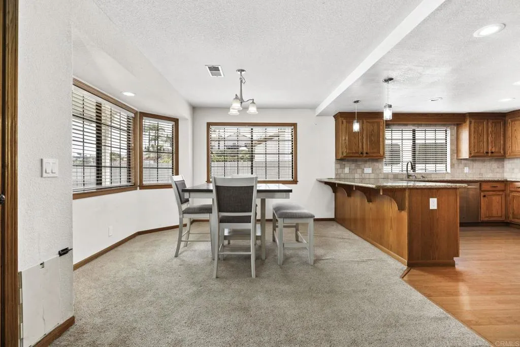 https://cdn.realtyfeed.com/cdn/127/307087944/becce271ba25d21898b5c13cff20dbd4.webp